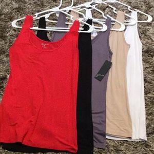 GNW Bundle of 5 tank tops, Size S